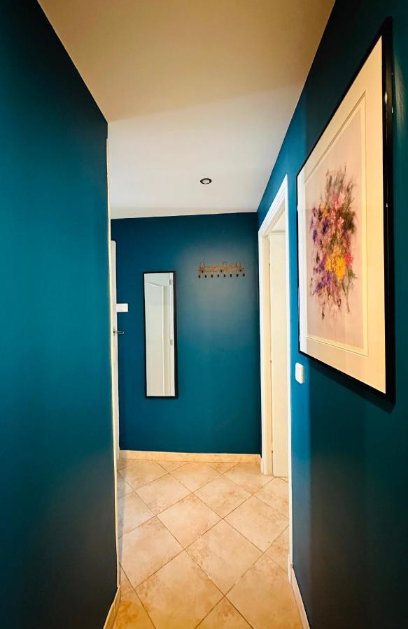 The Nice - 3 Rooms, 3Air Cond, 3Tv, 3Fans, 2 Wc, Wifi Everywhere 5Min Aeroport, Train, Beach, 1Min Tram, 15 Min Centre, Port, Parking Possible מראה חיצוני תמונה